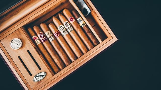 box of cigars 1637114 - 10 Worst Cigars of 2009?