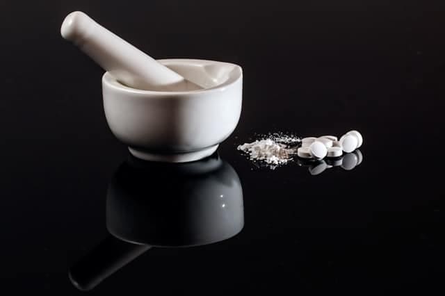 apothecary pharmacy chemist mortar and pestle 39522 - How Prescription Drug Abuse Can Lead To Severe Consequences