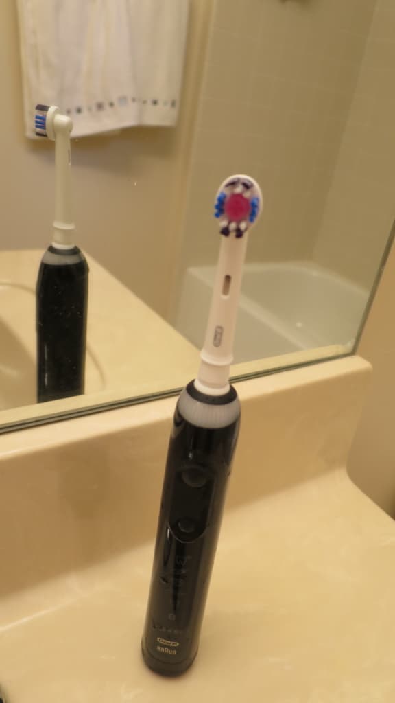 IMG 7123 e1482115996677 576x1024 - The Smart Toothbrush: New Oral-B Genius Pro 8000
