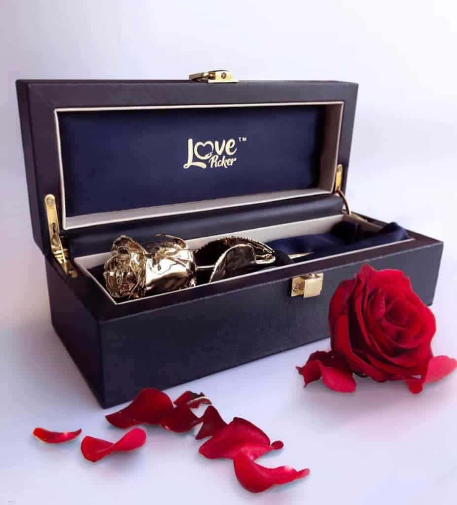 Love Picker Gold Rose 927x1024 - 2018 Valentine's Day Gift Guide