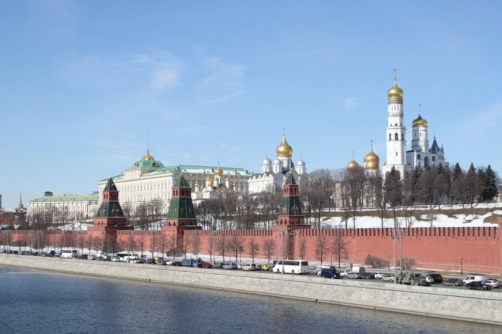 Kremlin 1024x682 - Mules (Or Other Comfy Shoes) Need For This Walking Trip Around Moscow
