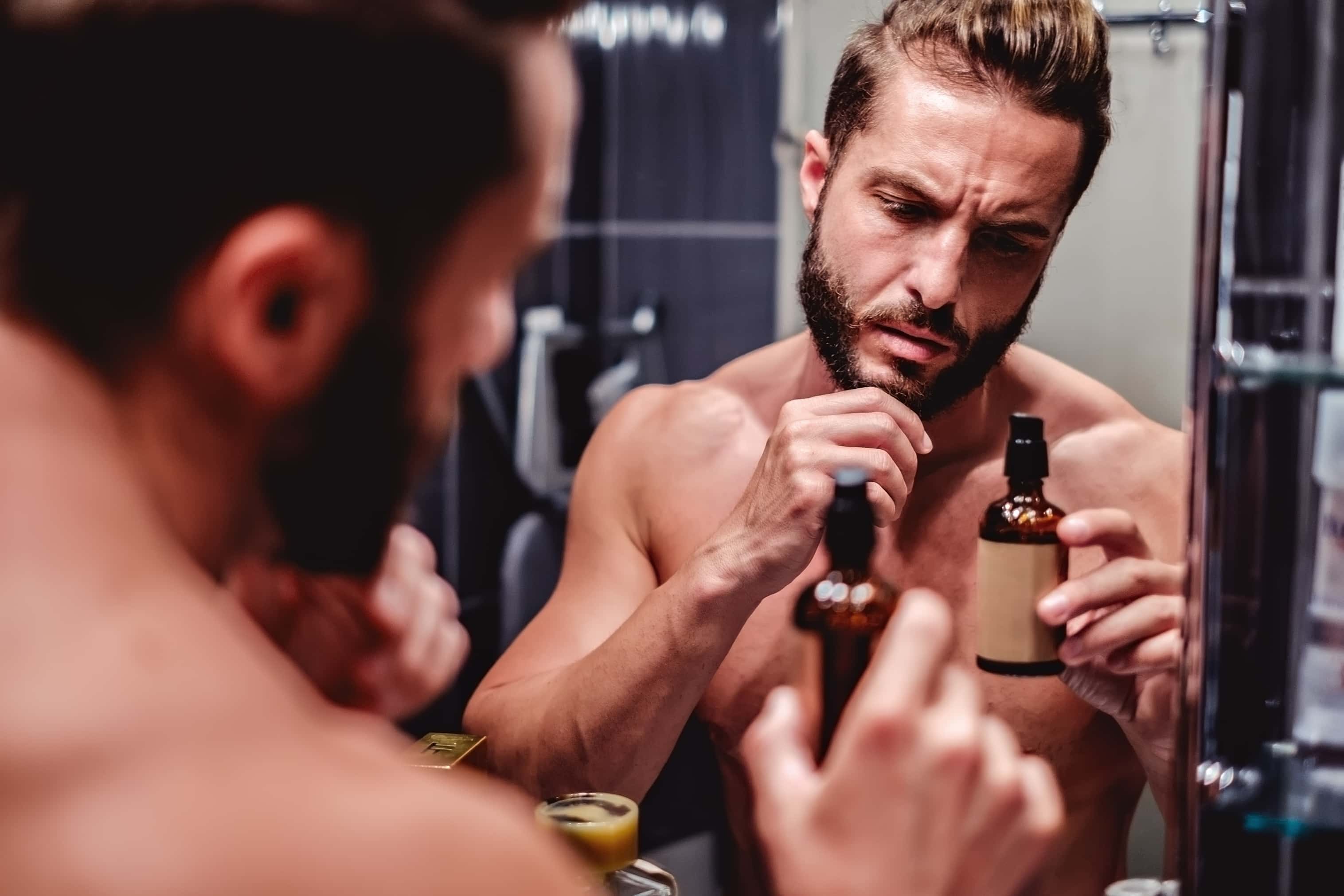 Добыча мужчины. Реклама мужской косметики. Мытье бороды. Косметика для мужчин. Уход для мужчин.
