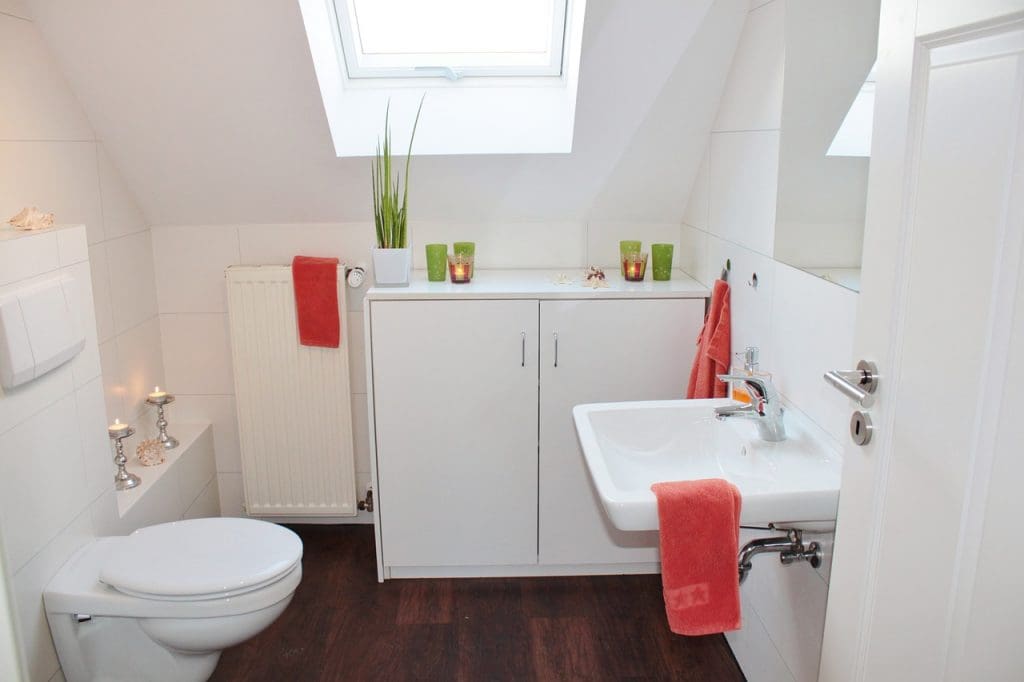 use space smartly 1024x682 - The Ultimate Guide to Remodeling a Small Bathroom