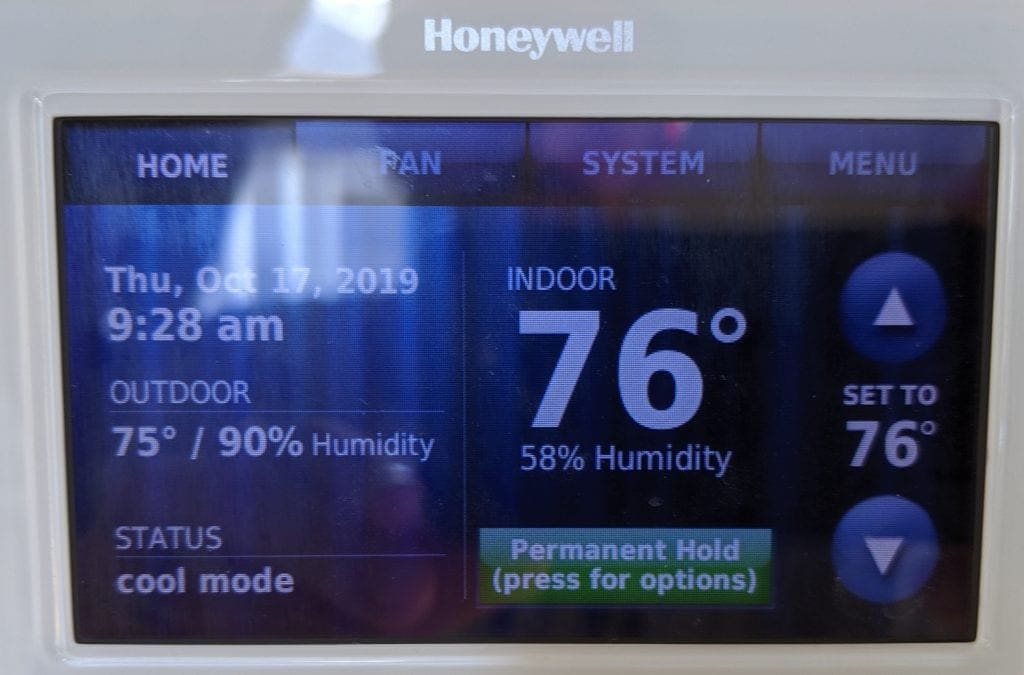 smart thermostat 1024x675 - Tips to Cut Down on your Household Energy Expenses