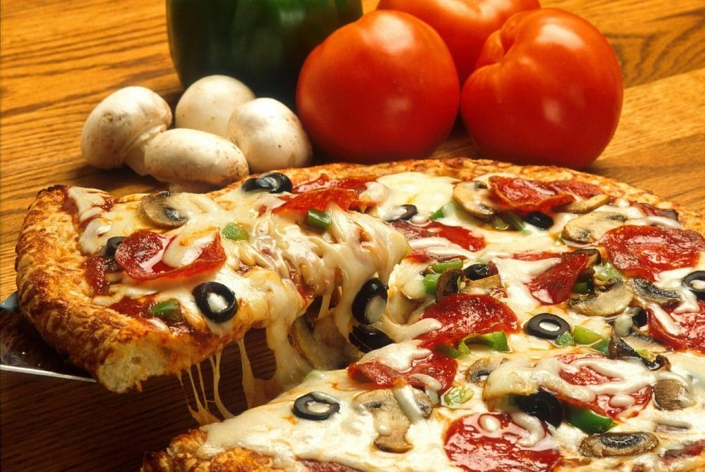 Pizza delivery 1024x686 - The Best Pizza Delivery Service | Make Your Friend's Day