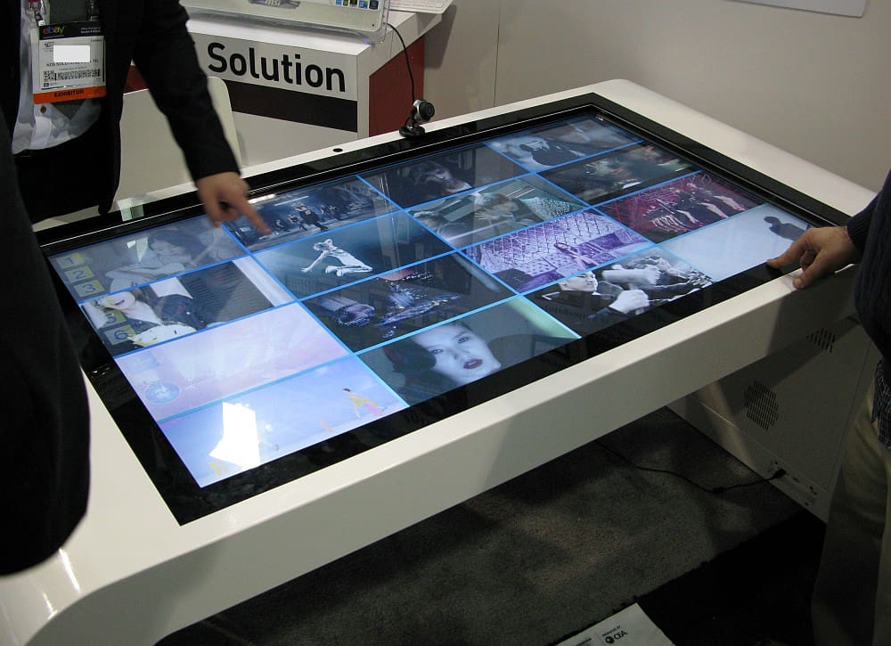 Zoom Digital Signage Multi Touch Table - 6 Creative Ways to Use Digital Signage