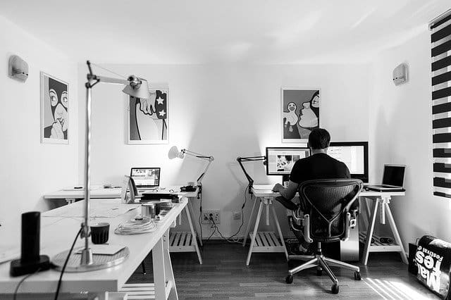 Pros and Cons of a Designer Switching to Freelance
