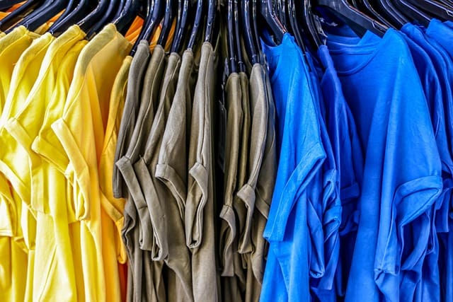 Discover the Advantages of Using Printlocker and AS Color to Print t-Shirts Perfectly.