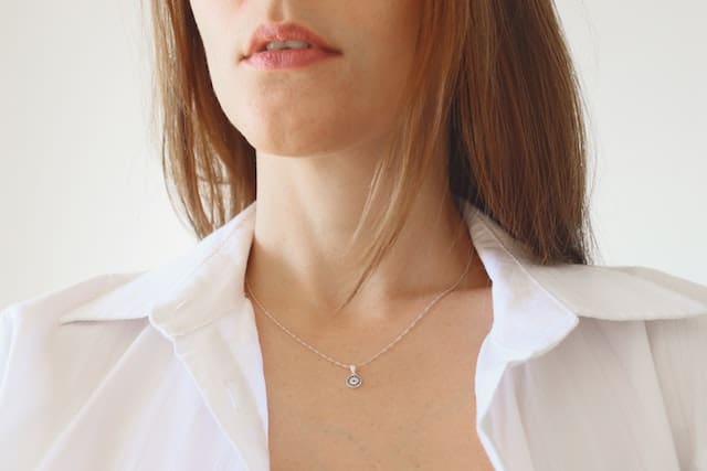 necklace with white shirt