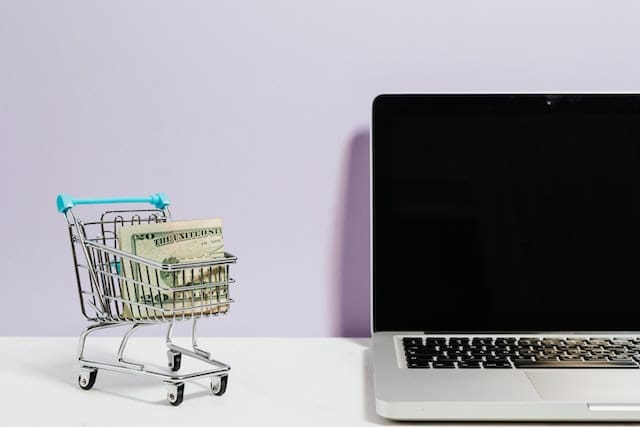 Is Starting an Online Retail Store Still Viable?