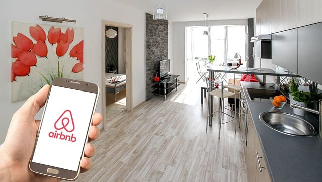 10 Types of Frauds by Airbnb Guests: Protecting Your Properties