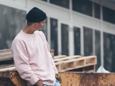 How To Pair Designer Sneakers with Pants for A Trendy Outfit How To Pair Designer Sneakers with Pants for A Trendy Outfit