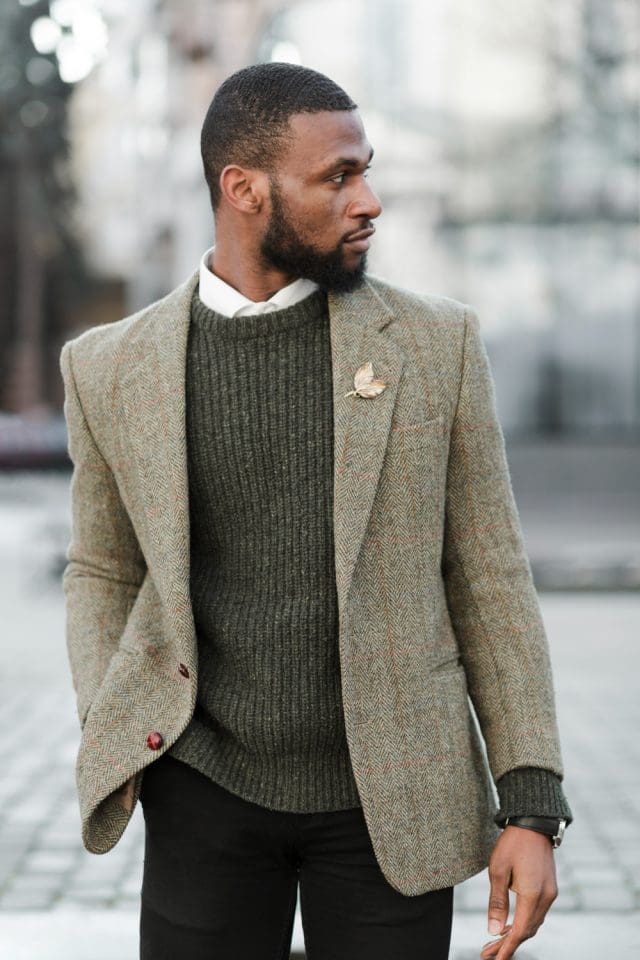 How Luxury Fashion Triggers Assumptions About Wealth and Compatibility in Dating