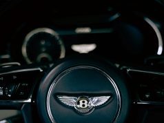 Making an Entrance: Exploring the Benefits of Renting Luxury Cars for Special Occasions Renting Luxury Cars